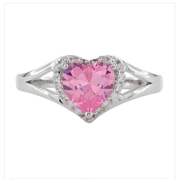 ⚜️2/$20⚜️⚜️ Ladies CZ Ring - Picture 3 of 4